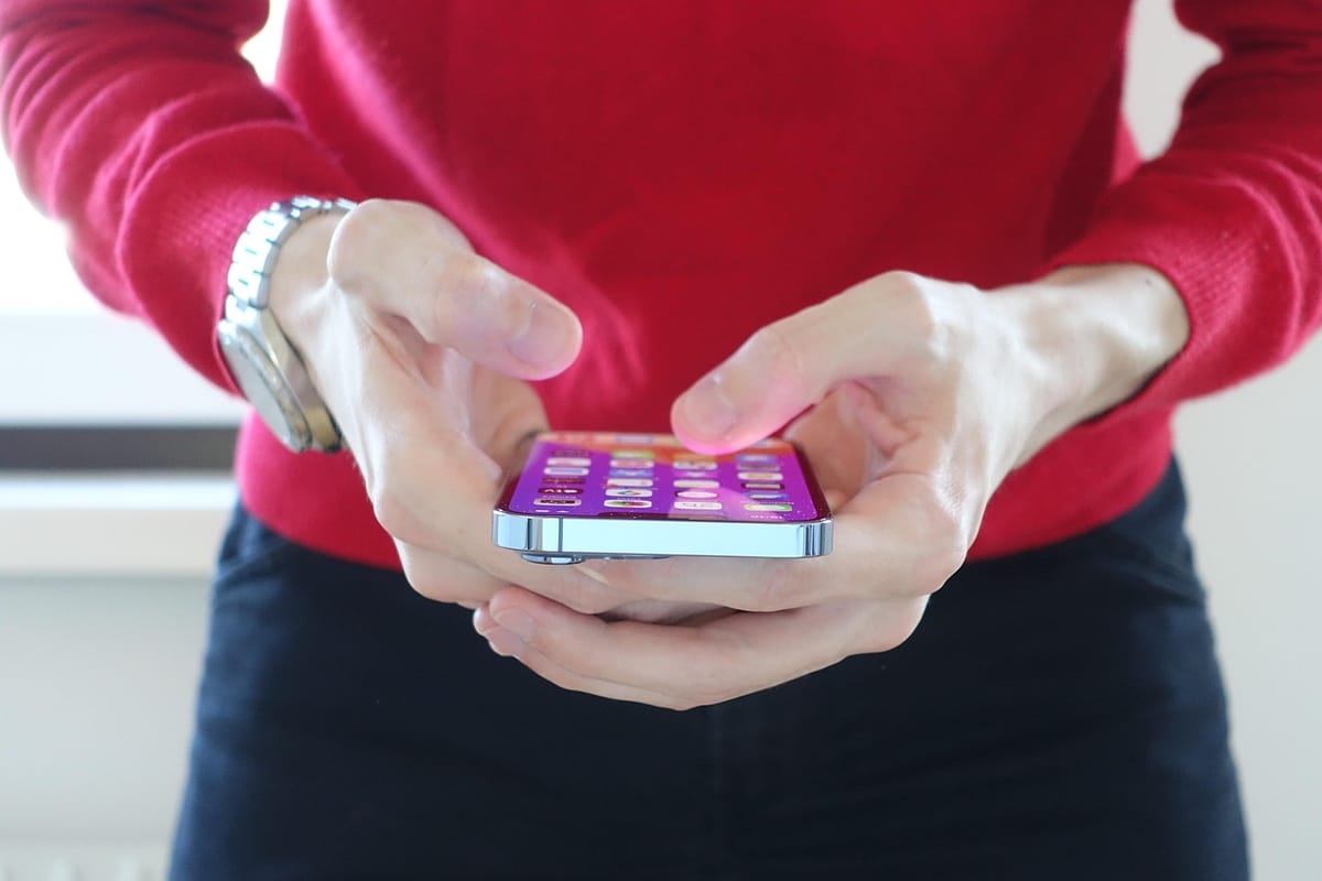 Apple sent a new round of spyware notifications to affected users